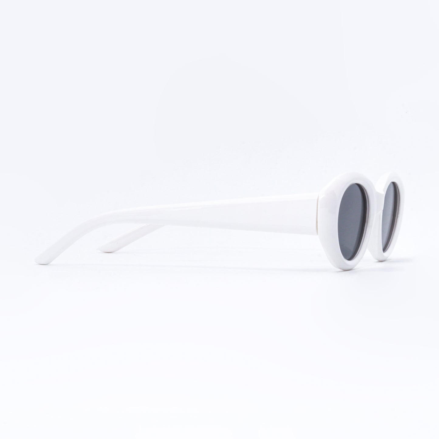 MM5057-C60 WHITE